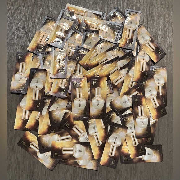 The history of Whoo Hwa Hyun Gold Ampoule 1ml x 60 Pcs (60ml)Hwahyun Newest Vers - Picture 2 of 2